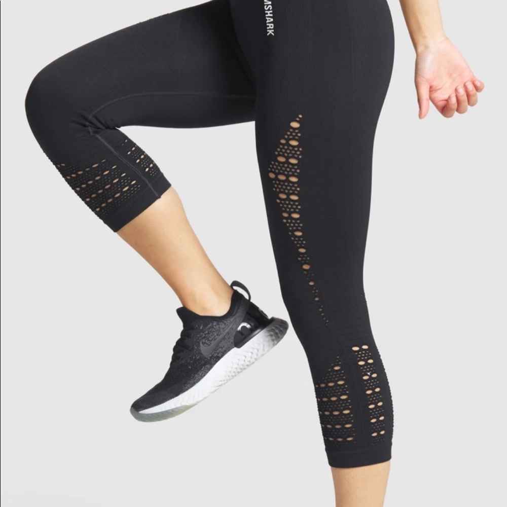 ENERGY+ SEAMLESS CROPPED LEGGINGS